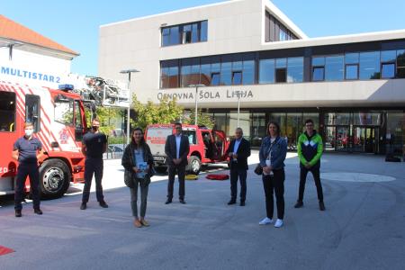 NVO gre v šolo_obisk ministra_2021